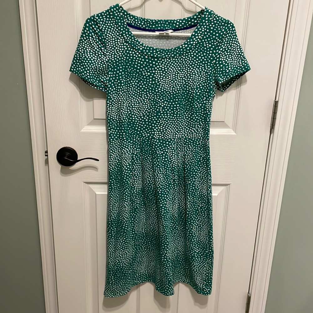 Boden Karen green & white mini polka dot dress